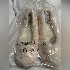 Studio 1886 Slippers - Women's Size Large 9-10 - New In Packaging